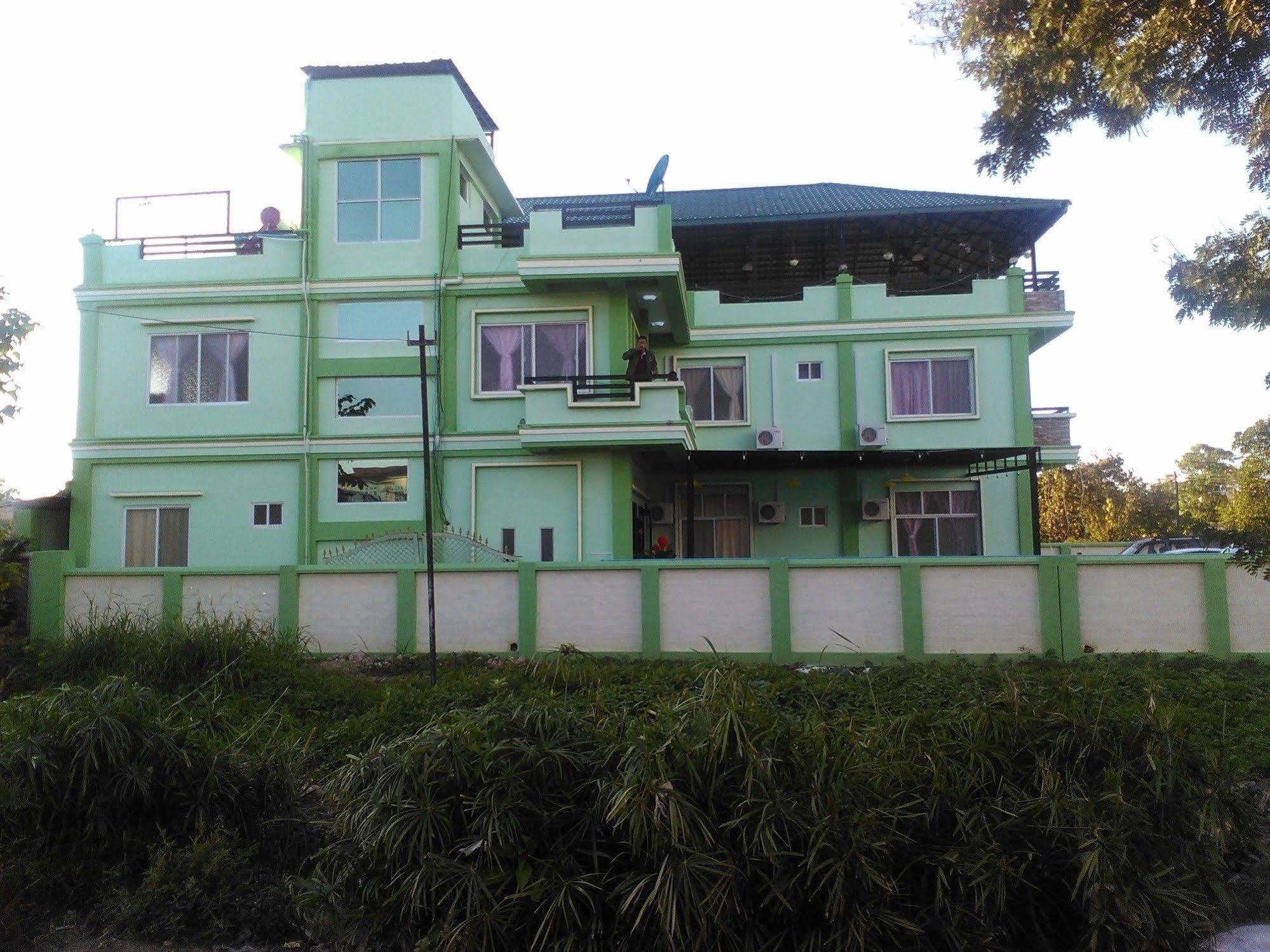Hotel 99 Pyin Oo Lwin Ngoại thất bức ảnh