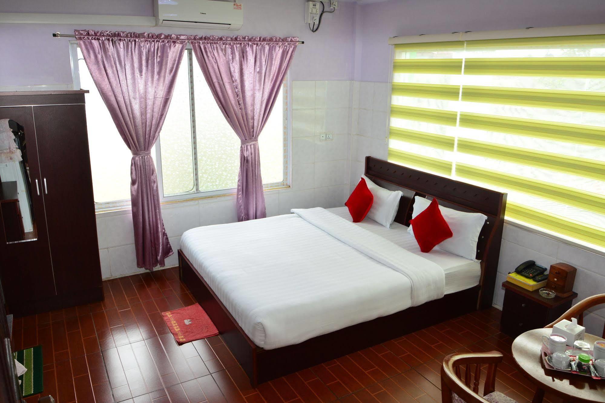 Hotel 99 Pyin Oo Lwin Ngoại thất bức ảnh