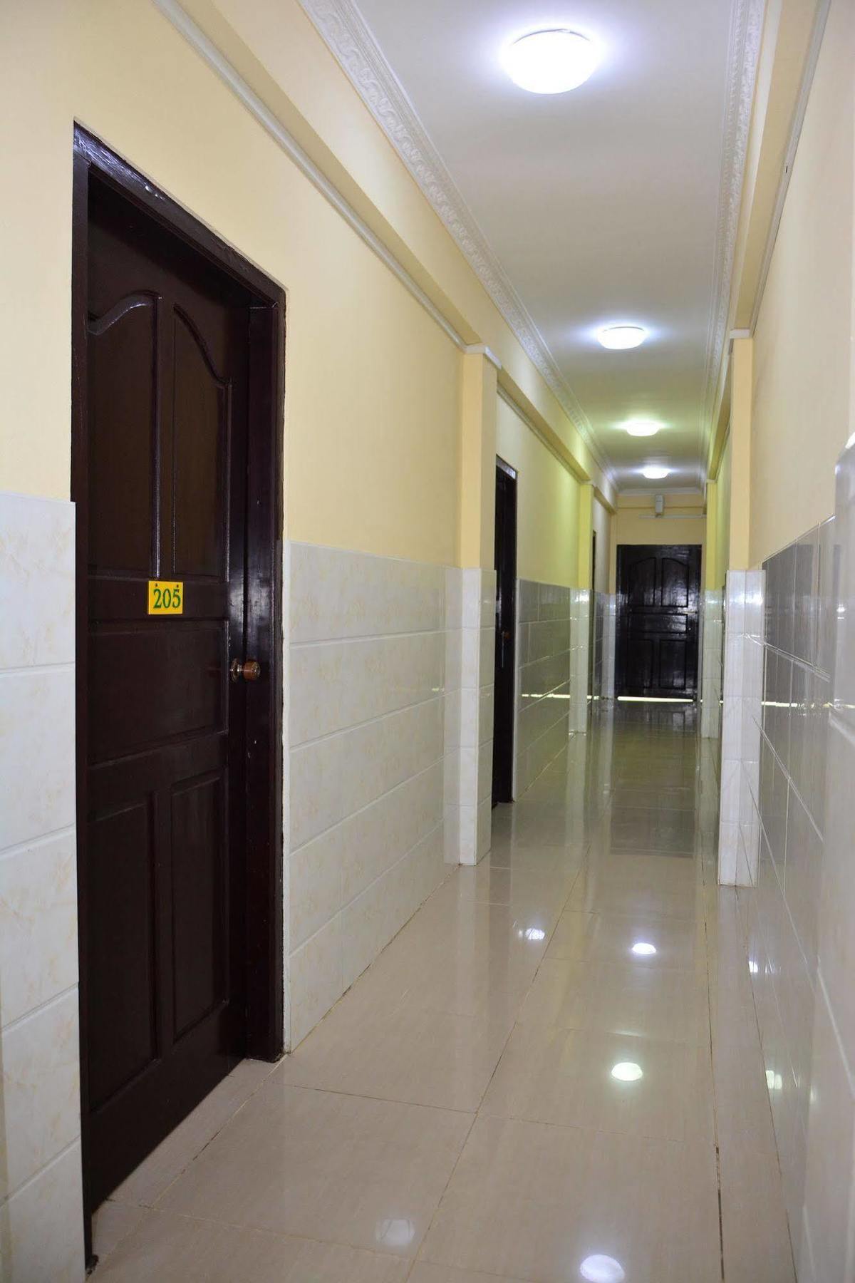 Hotel 99 Pyin Oo Lwin Ngoại thất bức ảnh